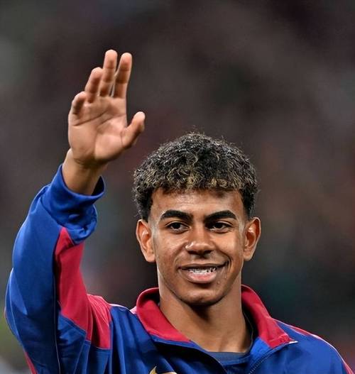 25分大胜老鹰，湖人终结3连败！老詹背靠背31+9+10，东契奇27+12