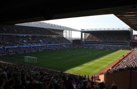 张水华性格孤僻在跑圈朋友不多，风波之后只有黄雪梅公开与她互动