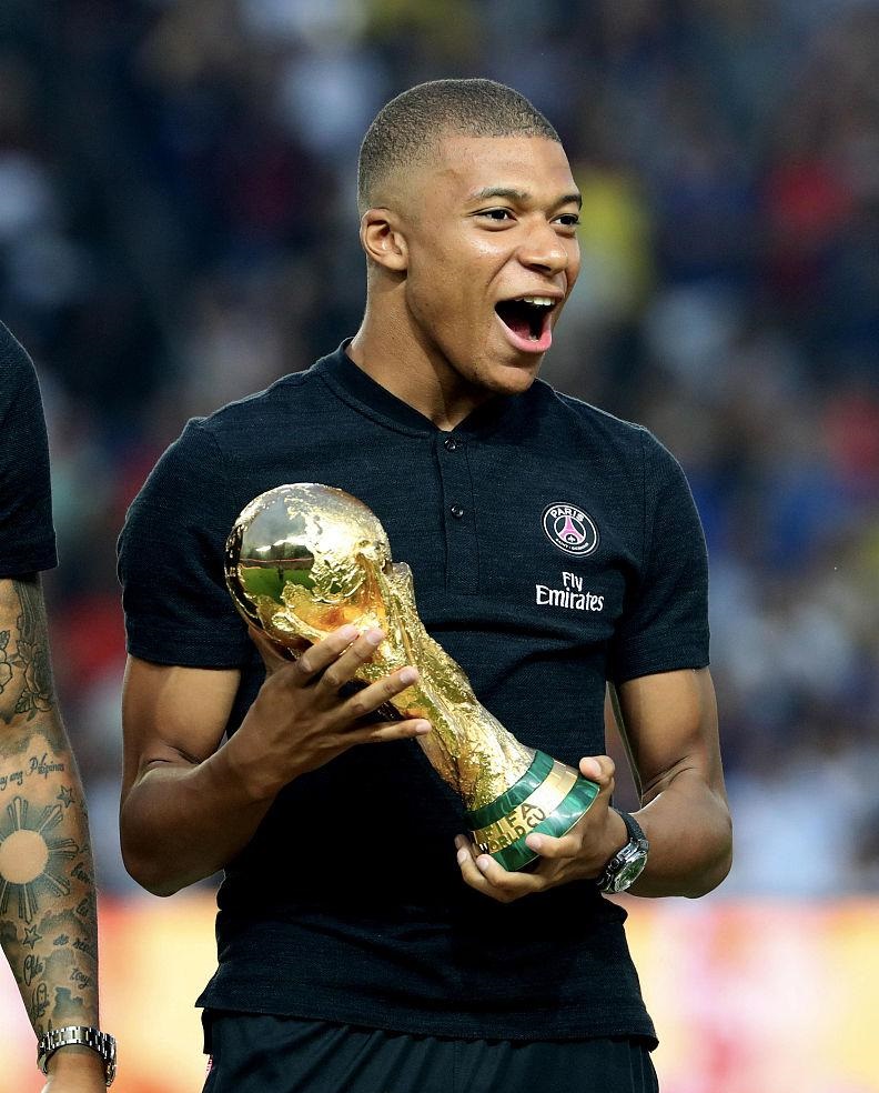 意甲：国际米兰点球绝杀萨索洛