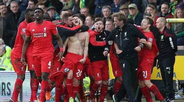 生日夜摆烂！周琦拿5分提前离场，把川队所剩不多的油都逼出来了